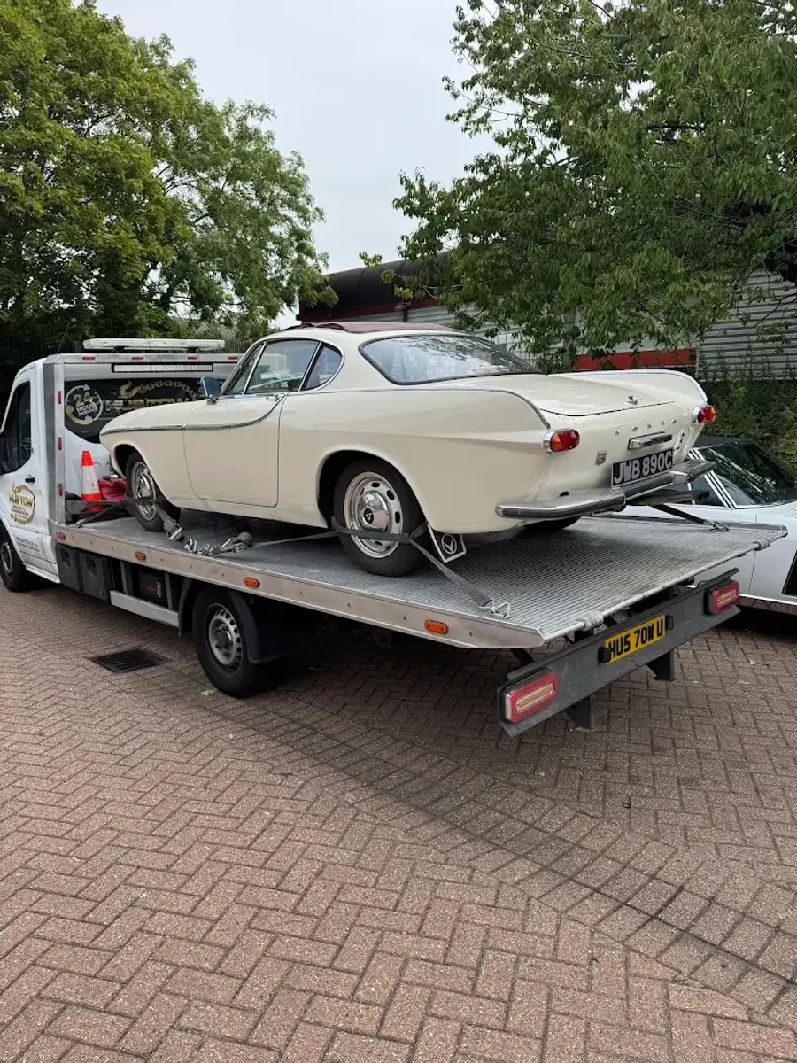 Classic Volvo P1800 secured on the HUS TOW flatbed